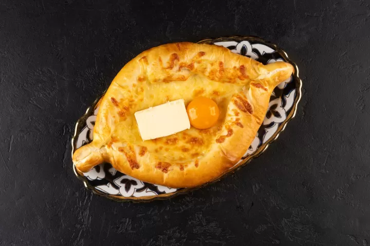 Хачапури по-аджарски