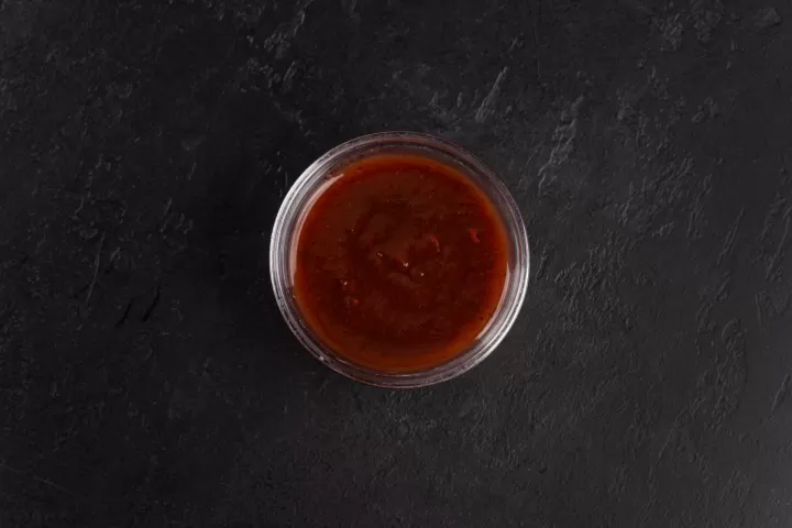 Ткемали красный